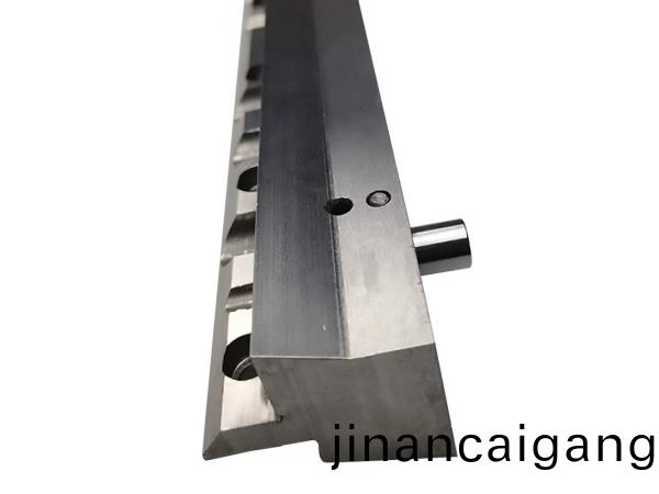 切(qie)粒(li)機定刀架(jia)
